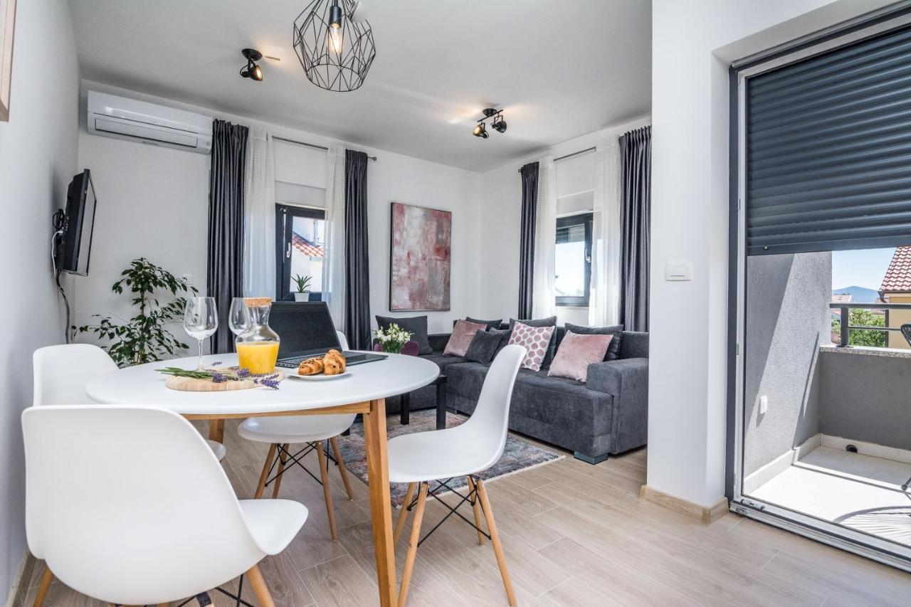 Apartments Maella Zadar Eksteriør billede