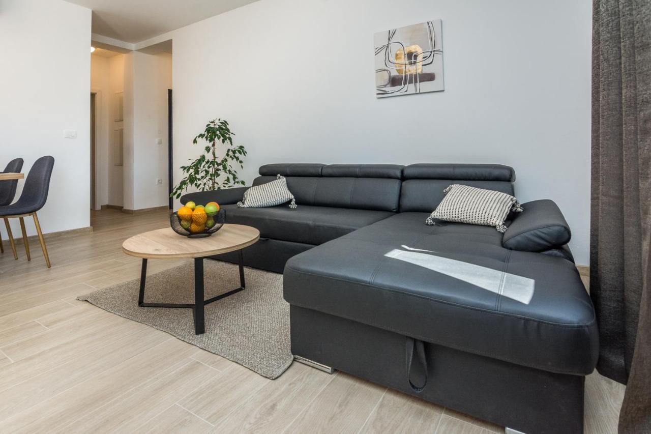 Apartments Maella Zadar Eksteriør billede