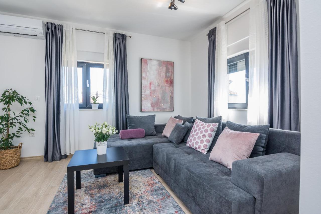 Apartments Maella Zadar Eksteriør billede