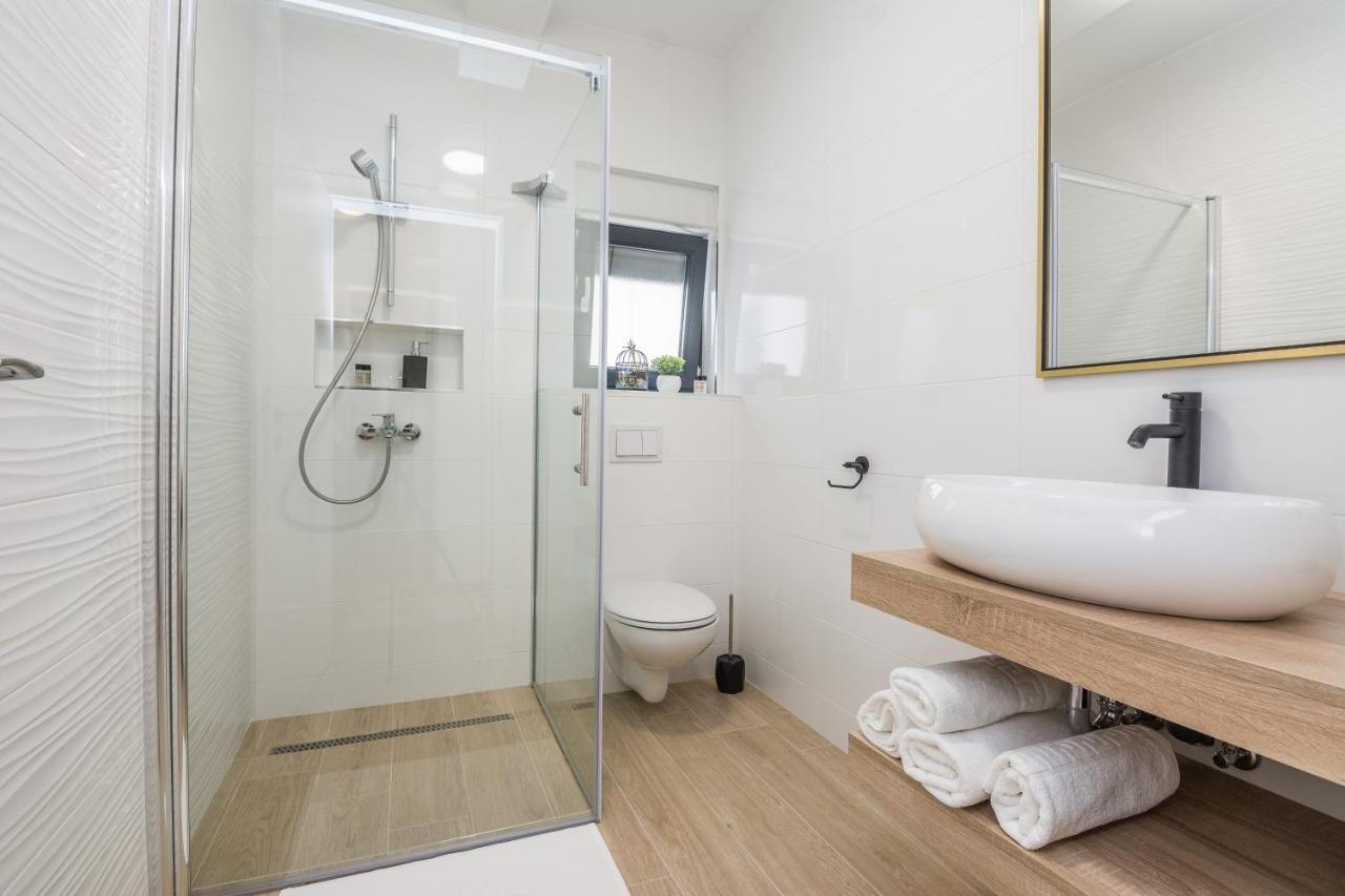 Apartments Maella Zadar Eksteriør billede