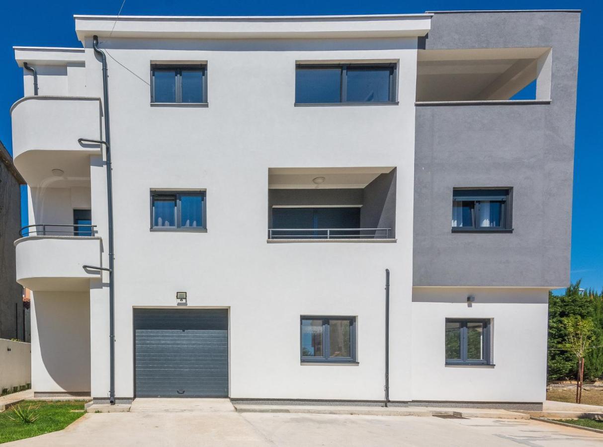 Apartments Maella Zadar Eksteriør billede